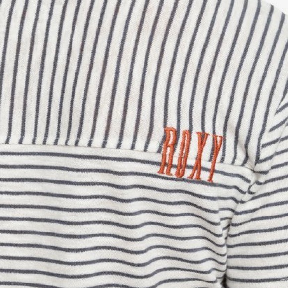 Women’s Roxy t shirt - Picture 3 of 5